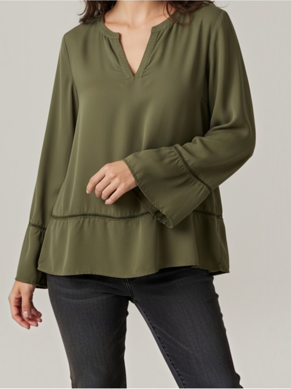 crown & ivy Olive Bell-Sleeve Peasant Blouse